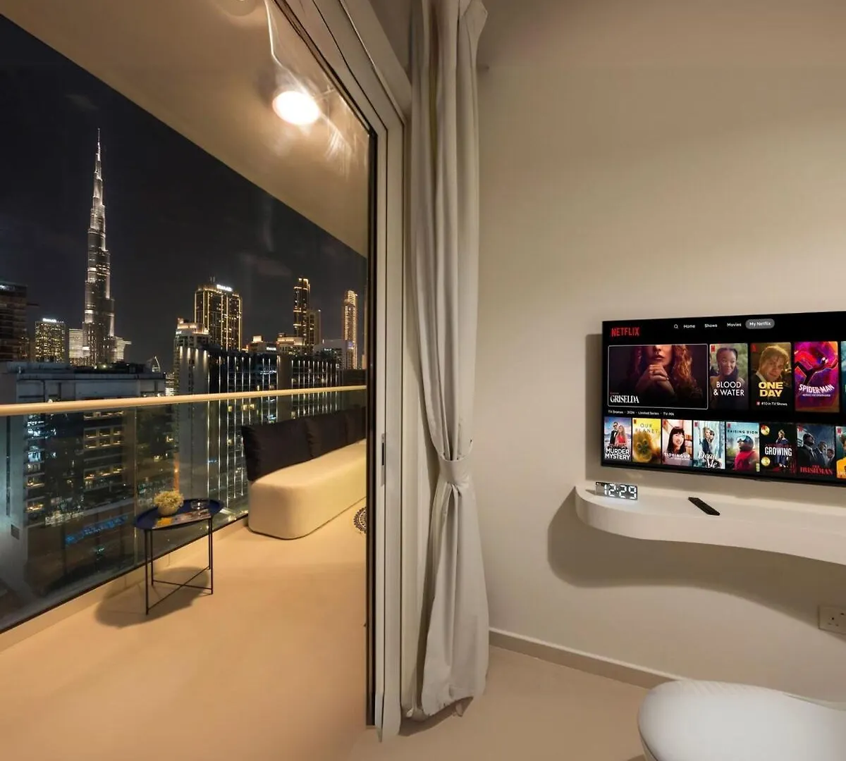 New 1Br With Full Burj Khalifa View, Top Floor, 5Min Dubai Mall